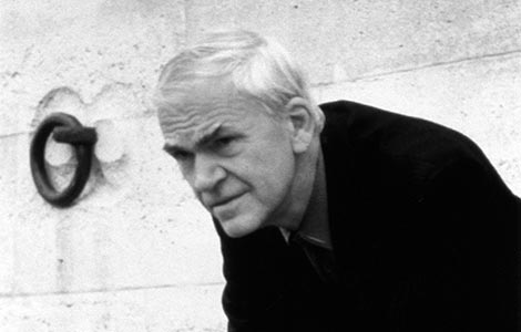 milan kundera sa oduševljenjem prihvatio nagradu franc kafka iz češke laguna knjige