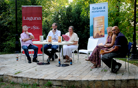 održana promocija romana ogledi o ljubavi i slobodi zorice kuburović laguna knjige