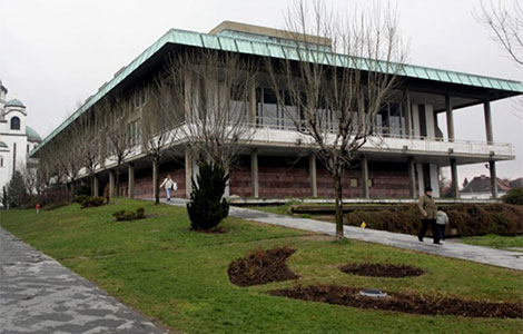 laguna donirala 2000 knjiga ugroženim bibliotekama laguna knjige